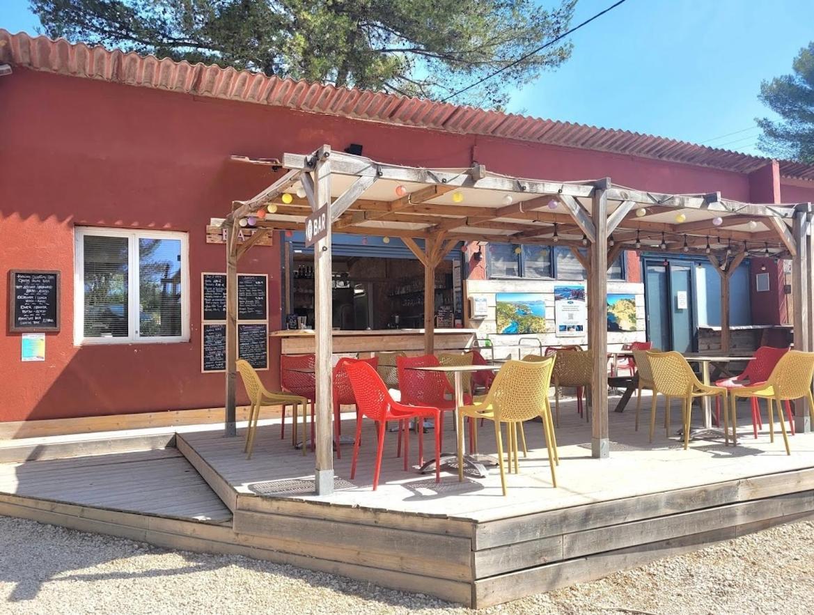 Camping Du Garlaban Hotel Aubagne Exterior foto