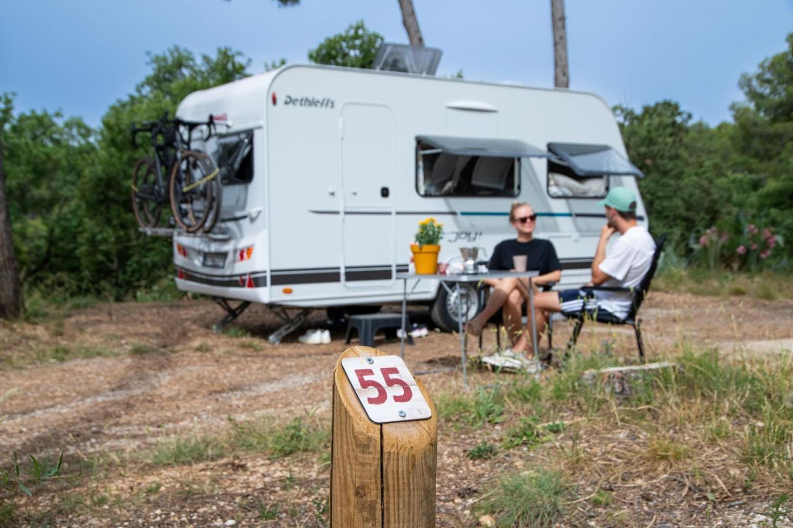 Camping Du Garlaban Hotel Aubagne Quarto foto